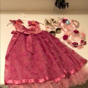 Play wonder dress whit all accessories